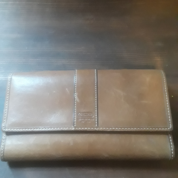 Vintage Coach Tan Tote and wallet - Picture 11 of 12